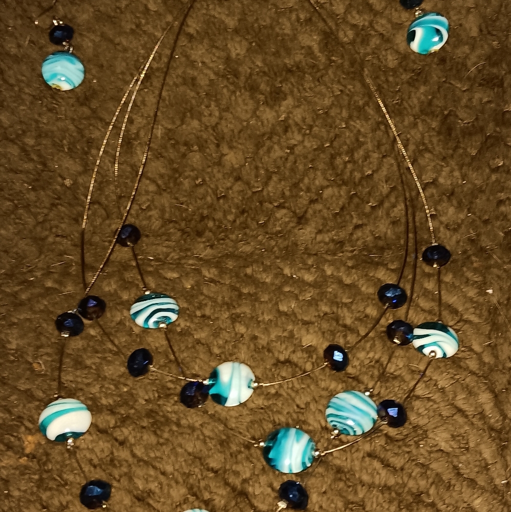VINTAGE 3 IN ONE STRANDED NECKLACE WITH MATCHING EARRINGS